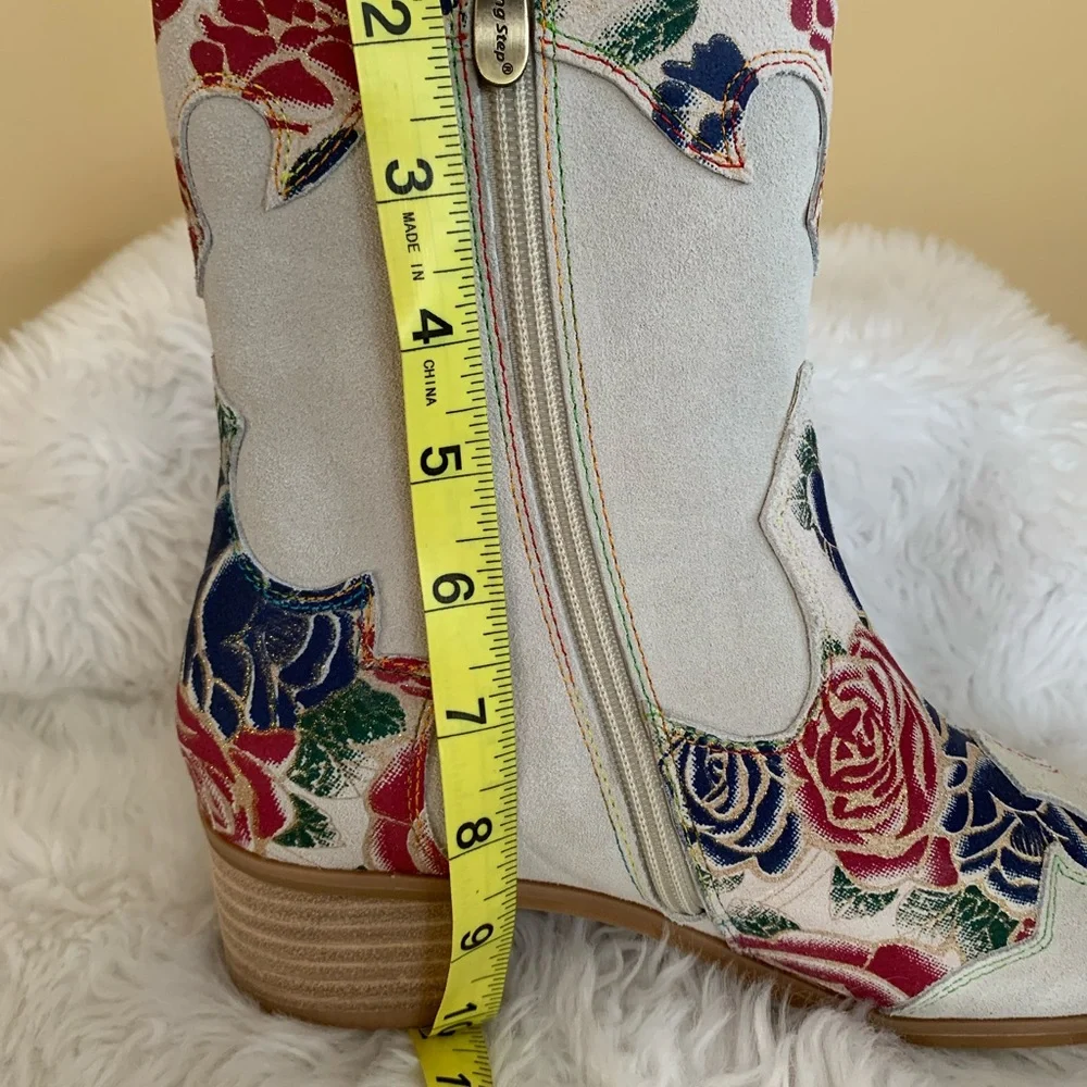 L’Artiste Blane Pale grey, red floral Suede western style boot in size 8… - Picture 8 of 10